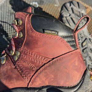 Women's Keen Pyrenees Waterproof Hiking Boot